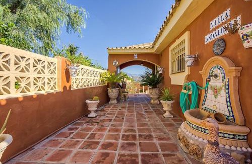 El Faro Villa | Luxury 5BR Villa Andalucía, Private Pool, Gardens & Stunning Sea Views