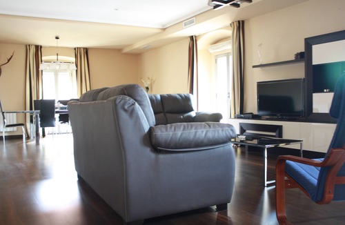 Plasencia Apartment | Luxury apartment of 250 meters in the center of Plasencia of large spaces.