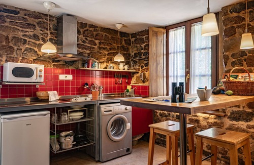 Precendi House | Luxury Cabin with Jacuzzi by the Sella River and Picos de Europa