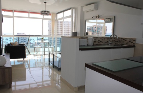 Benalmadena Costa Apartment | Luxury Modern Beachfront Apt VFT/MA 04505 Panoramic Sea Views. Wifi & UK TV