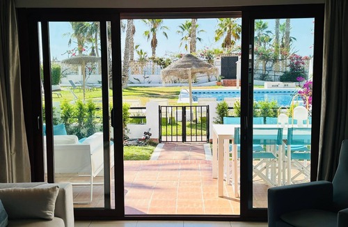 Torre del Mar Ski Chalet | LUXURY SEASIDE TRAIÑAS - EVO INSPIRATION AT THE FOOT OF THE MEDITERRANEAN