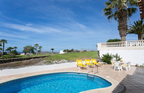 San Miguel de Abona Villa | LUXURY SUNNY HOLIDAY HOME WITH BREATHTAKING VIEWS AND HEATED PRIVATE POOL