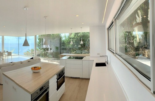 Canyet de Mar Villa | LUXURY VILLA * SEA VIEW