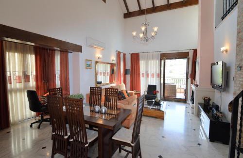 Algorfa Villa | Luxury Villa Near Costa Blanca