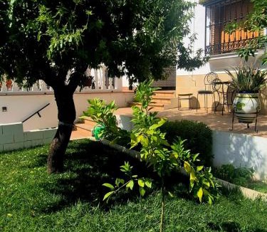 Otura Villa | Luxury Villa with swiming pool next to Granada