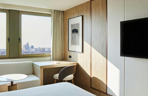 Malasana Hotel | Madrid Marriott Hotel Princesa Plaza