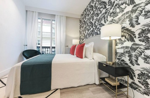 Ibiza Apartment | Magnificent designer apartment in front of the Retiro Park