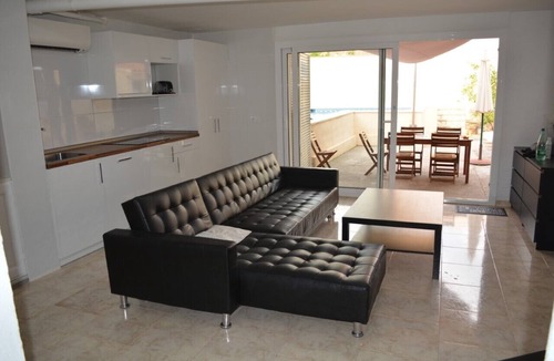 L'Escala House | Magnificent private pool villa with free wifi near the beach
