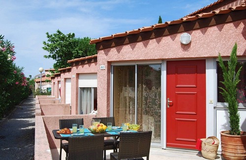 Saint-Cyprien Plage House | Maison de Vacances à Mi-étage avec Accès Piscine!
