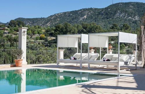 Calvia House | Majestic Holiday Estate Up To 12 in Calvia