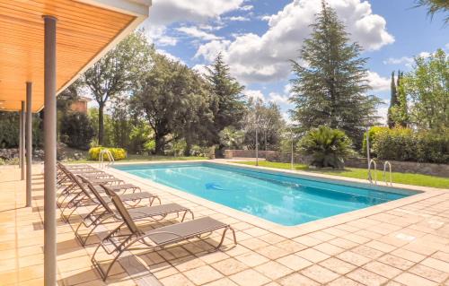 Banyoles Villa | Majordoms - Sports Villa Banyoles