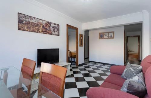 Los Tilos Apartment | Malaga downtown and beach apartment