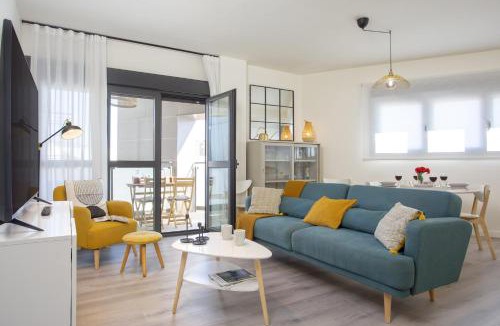 Cruz de Humilladero Apartment | -MalagaSunApts-Centre Pool&Parking Bus-Train Station