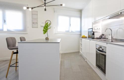 Cruz de Humilladero Apartment | -MalagaSunApts-Centre Pool&Parking Bus-Train Station
