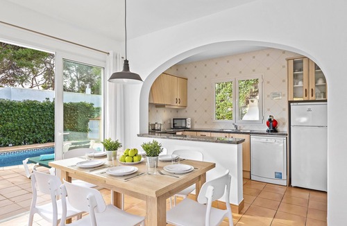 Cala Blanca Villa | Marta 3 bedroom villa, Cala Blanca