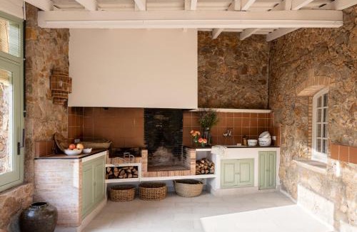 Mont-Ras Villa | Mas del Suro Costa Brava - BY EMERALD STAY