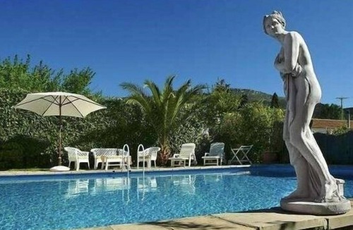 Figuerola del Camp Cottage | MAS SANS Spacious and comfortable cottage with pool for 21 pax FIGUEROLA DEL CAMP
