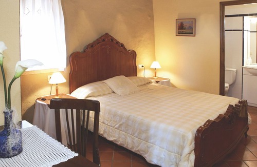 Camos House | Masia Tor de Dant - Authentic holiday home for a large group