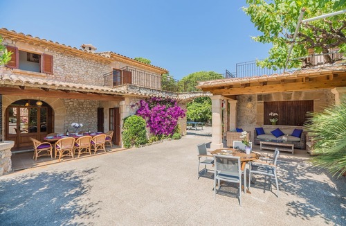 Pollensa House | Mastaguera Mallorcan style villa with pool and spectacular views