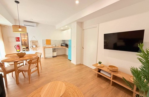 Aiora Apartment | Mediterranean Apartment 6F WIFI+AACC