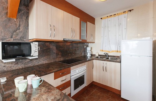 Cap de Salou Ski Chalet | Mediterranean Beach House · AirCon · Pool · UHC CASAS BLANCAS 014