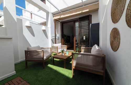 San Jose House | Mediterranean calm, cozy home with terrace in residential complex with pool