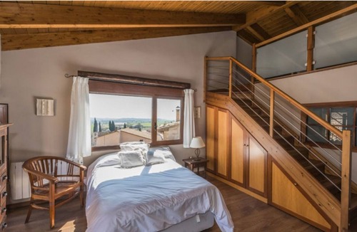 Adahuesca Apartment | Merlot Loft in Anagussa