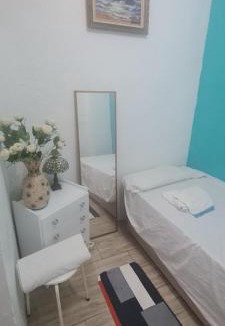 En Corts Apartment | Mi piso