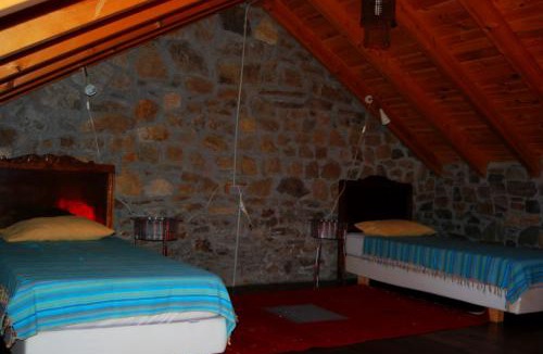 Palacios del Sil Apartment | MIL MADREÑAS ROJAS