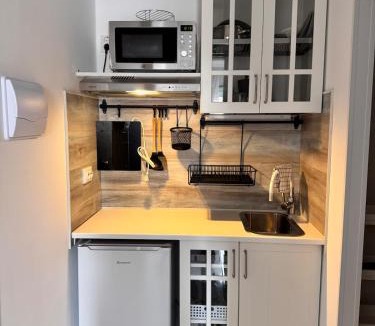 San Isidro Apartment | Minimalist Studio Fast Wi-Fi