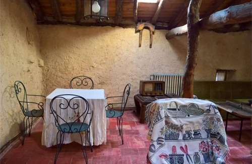Basardilla Cottage | Minus House Cozy house in rural surroundings.