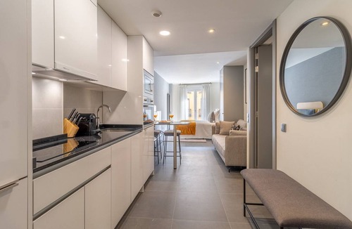 Barrio de La Latina Apartment | Modern 2-Person Studio in Madrid Center
