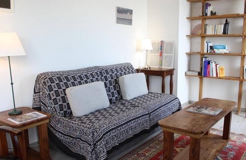 La Rochelle Apartment | Modern 3-room apt, terrace, parking, in La Rochelle