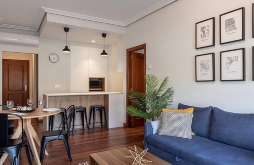Bilbao City Centre Apartment | Modern and cozy in the heart of Bilbao