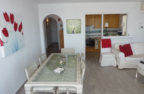 Ses Rotes Velles Apartment | Modern Apartment with Shared Pool, Wifi, A/C and Sea View in Santa Ponsa