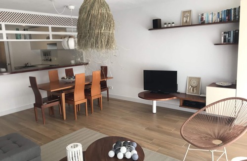 Coveta Fuma Apartment | Modern apartment with great pool, next to harbour, boulevard and beach