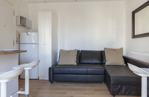Ciutat Vella Apartment | Modern Barceloneta Beach Flat