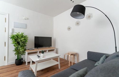 Arganzuela Apartment | Modern Cozy-2bedrooms 1Bathroom-Delicias