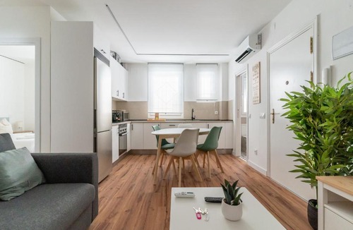 Arganzuela Apartment | Modern Cozy-2bedrooms 1Bathroom-Delicias