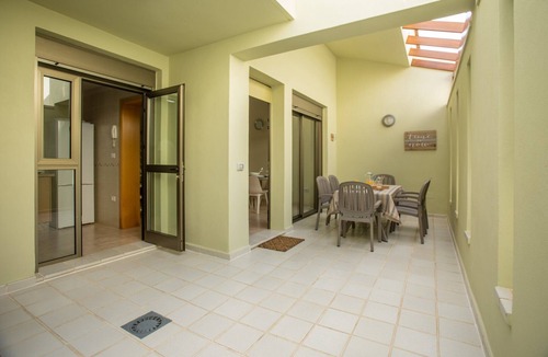El Medano House | Modern duplex townhouse with 2 bedrooms and garage next to the beach