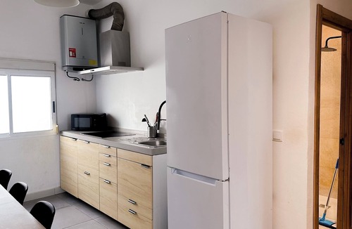 San Juan de Aznalfarache Apartment | Modern Flat in Mairena Easy Access to Historic Seville