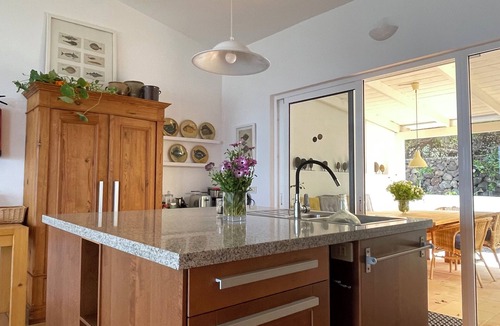 Frontera House | Modern house in exclusive coastal location with breathtaking ocean views