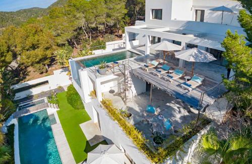 Sant Antoni de Portmany Villa | Modern Villa with Seaviws Sleeps 14