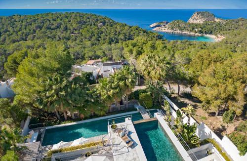 Sant Antoni de Portmany Villa | Modern Villa with Seaviws Sleeps 14