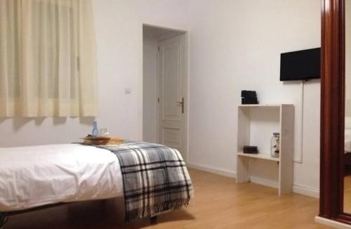 Monforte de Lemos House | MON ComeySueña Guesthouse