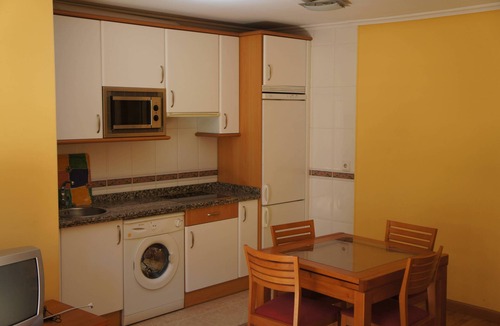 Old Town Condo | Monumental Salamanca Apartments 203