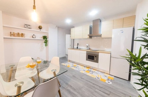 Sant Blai Apartment | Moonkey - Apto. Cardenal Payá con Jacuzzi y Patio