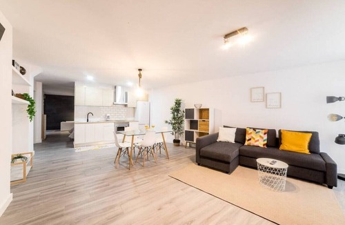 Sant Blai Apartment | Moonkey - Apto. Cardenal Payá con Jacuzzi y Patio