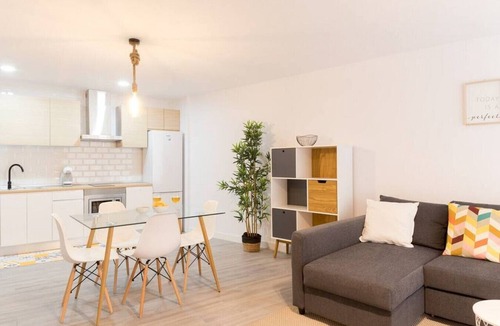 Sant Blai Apartment | Moonkey - Apto. Cardenal Payá con Jacuzzi y Patio
