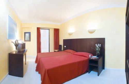 Sant Antoni de Portmany House | Motel ∙ 8 guests